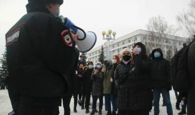 В Уфе сторонники Навального заплатят полицейским полмиллиона рублей компенсации