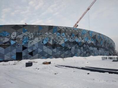 Завершено остекление двух малых арен на новой ледовой арене в Новосибирске