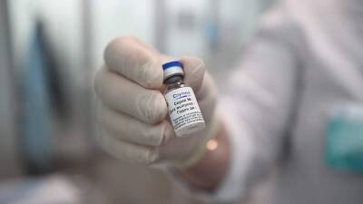 Инфекционист рассказал о преимуществах вакцины «Спутник Лайт»