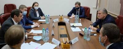 Игорь Васильев провел встречу с представителями фракций Заксобрания Кировской области