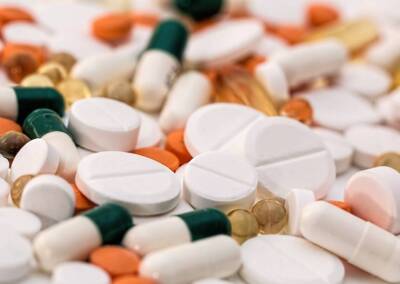 Штрафы за продажу лекарств детям: ВР приняла закон