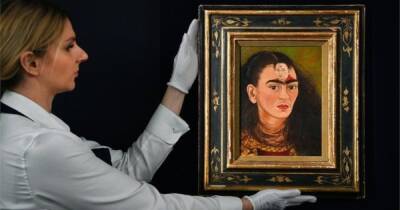 Знаменитый портрет мексиканки Фриды Кало был продан за рекордные $34,9 млн