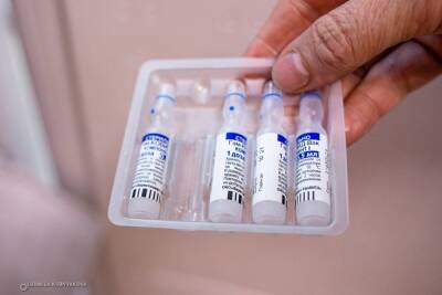 Главврач онкодиспансера рассказал, нужна ли вакцинация жителям Карелии с онкозаболеваниями