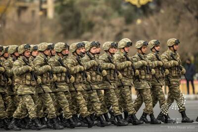 В Азербайджане устанавливаются общие и специальные обязанности военнослужащих