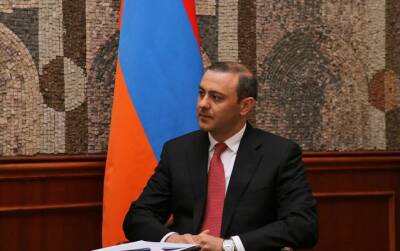 «И того и другого»: Армения поделилась ожиданиями помощи от России