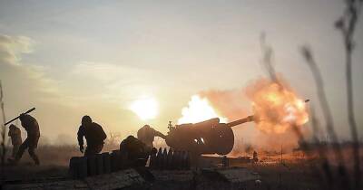 Боевики на Донбассе применили тяжелую артиллерию: ранены трое защитников Украины