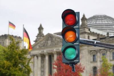 В Германии растёт разочарование в потенциальном правительстве из-за борьбы с Covid-19
