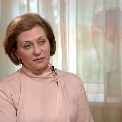 Попова назвала условия, при которых ограничения по коронавирусу в России можно будет снять