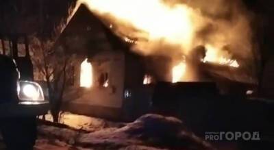В Вурнарском районе сгорел дом: хозяина госпитализировали в тяжелом состоянии