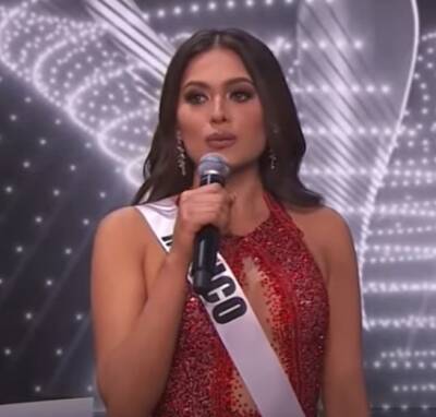 Путешествуя по Израилю, Мисс Вселенная заявляет, что конкурс не следует политизировать