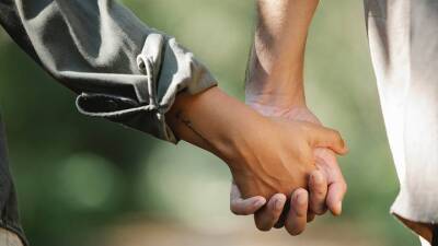 Любовная совместимость: Астролог рассказал как узнать будущее пары по датам рождения