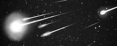 Жители РТ сняли на видео падающий метеорит