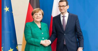 Германия выразила солидарность с Польшей по ситуации с беженцами
