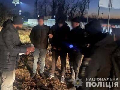 Подозреваемый в убийстве коллеги правоохранитель пытался сбежать в РФ – полиция