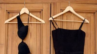 Психологи рассказали, как черный цвет одежды влияет на здоровье человека