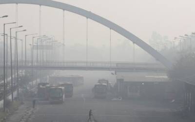 В Нью-Дели объявили локдаун из-за смога