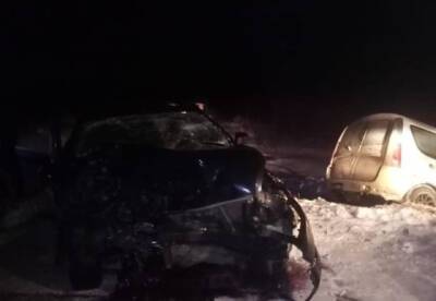 На трассе в Башкирии в ДТП погиб мужчина и еще двое пострадали