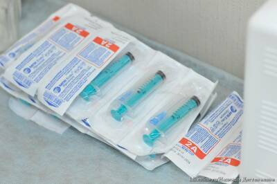В Курганской области медиков привлекут к дисциплинарной ответственности за продажу шприцев на вакцинации