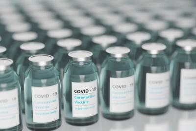 В МОЗ рассказали, кому нужна бустерная прививка против COVID-19