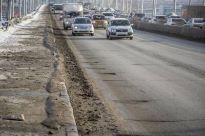 Дороги в Новосибирской области названы худшими в России
