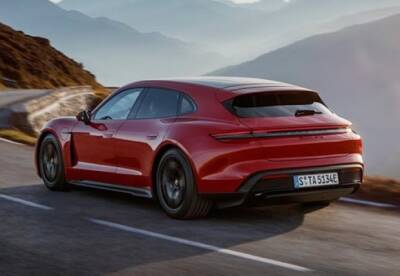 Porsche представил новый электромобиль