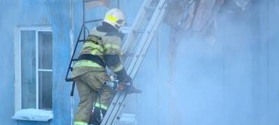 Пожар на нескольких квадратных метрах потребовал эвакуации всех жильцов дома в Петрозаводске