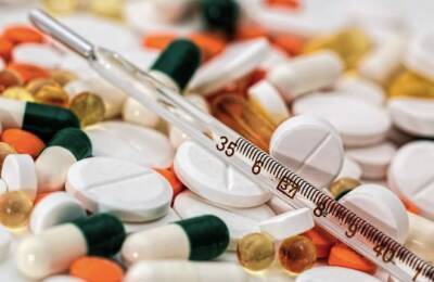 Упрощенный порядок регистрации препаратов против коронавируса продлевается в России на год