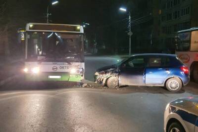 В ДТП на улице Новой в Рязани пострадала водитель Škoda