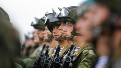 Россия сформирует новый десантный полк в Крыму