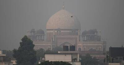 Ядовитый смог в Дели: загрязнение воздуха в столице Индии выше всех допустимых норм