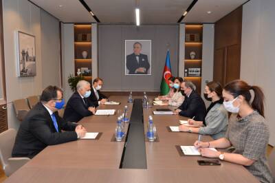 В Баку обсудили вопрос участия финансовых институтов ЕС в восстановлении освобожденных земель Азербайджана (ФОТО)