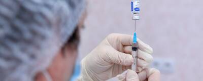 Каждый третий житель Свердловской области вакцинировался от COVID-19 принудительно
