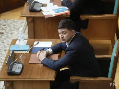 Зеленский ввел в действие решение СНБО о персональных санкциях против 28 россиян и украинцев