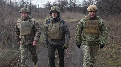«За методичками»: министр обороны Украины прибыл в США