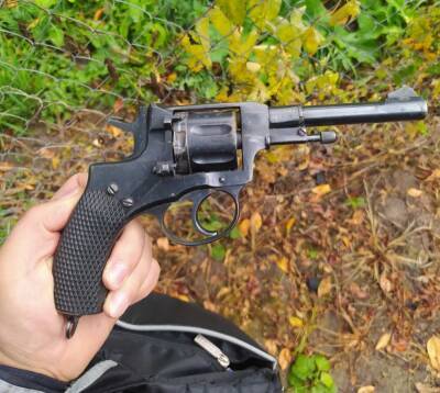 Житель Лысковского района устроил на улице стрельбу из револьвера