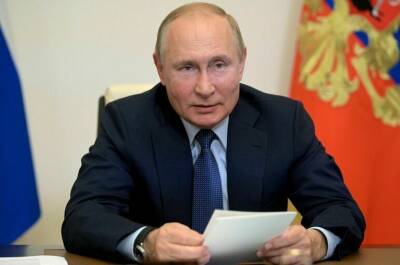 Россия будет адекватно реагировать на активность НАТО у своих границ, заявил Путин