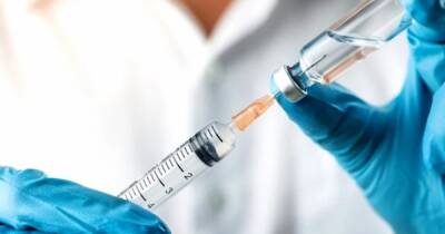 В Германии одобрили бустерную прививку от COVID-19 для совершеннолетних