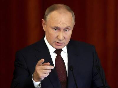 Путин заявил, что конфликт на Донбассе пока "далек от разрешения"