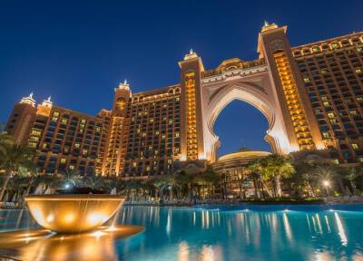 Роскошь арабских шейхов: чем удивляет гостей отель Atlantis The Palm в Дубае