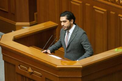 В Киеве избрали меру пресечения депутату, оскорбившему Зеленского