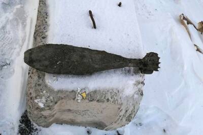 Строители нашли снаряд возле жилого дома в Новосибирске