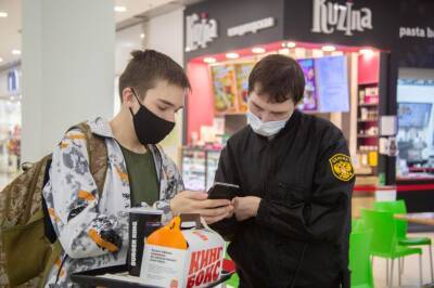 В Новосибирске посетители кафе вызвали Росгвардию из-за QR-кодов