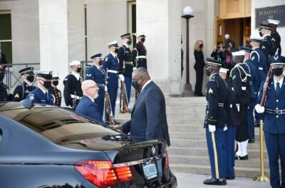 Министры обороны Украины и США провели встречу в Пентагоне