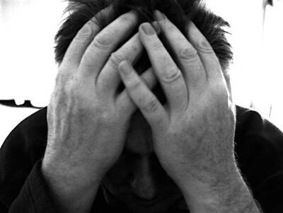 Психиатры и неврологи рассказали о постковидной депрессии: тревога, паника, бессонница