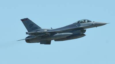 В Греции во время учебного полета разбился истребитель F-16