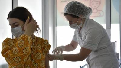 Вакцину «Спутник М» в Москве уже получили 400 подростков