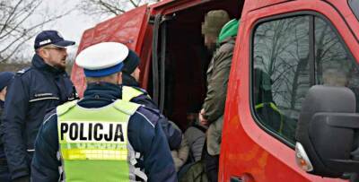 В Польше задержали украинца за перевозку мигрантов
