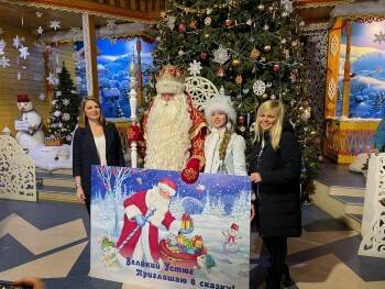 Гости Деда Мороза смогут бесплатно отправить две тысячи открыток с помощью Почты России