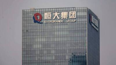 Кризис Evergrande: застройщику не избежать дефолта, считает S&P