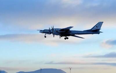 Российские и китайские стратегические бомбардировщики провели совместное воздушное патрулирование